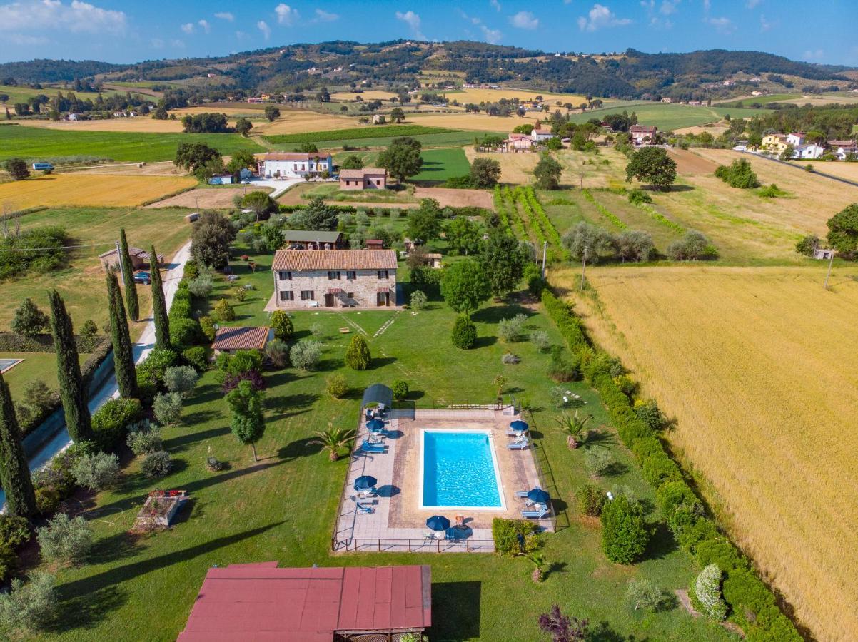 Agriturismo Le Terre del Casale Asís Exterior foto