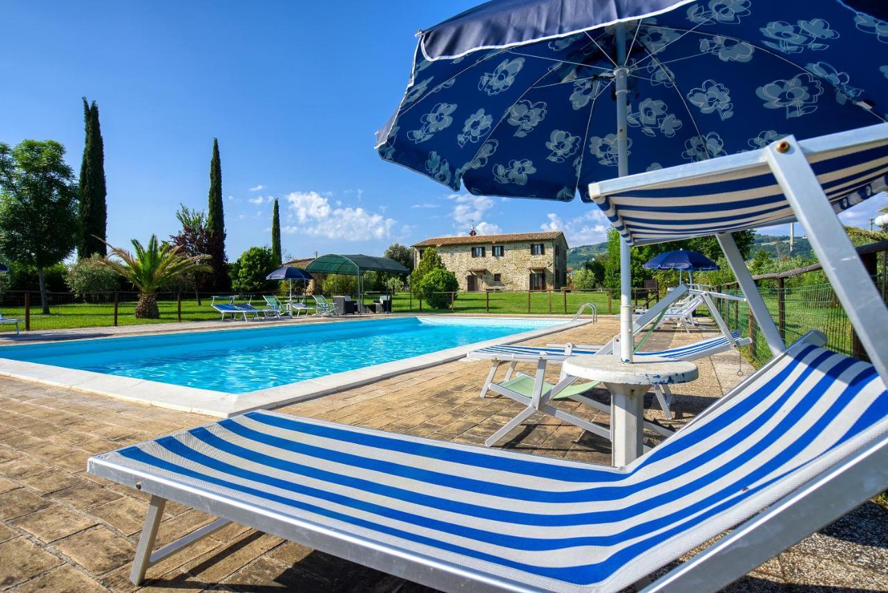 Agriturismo Le Terre del Casale Asís Exterior foto