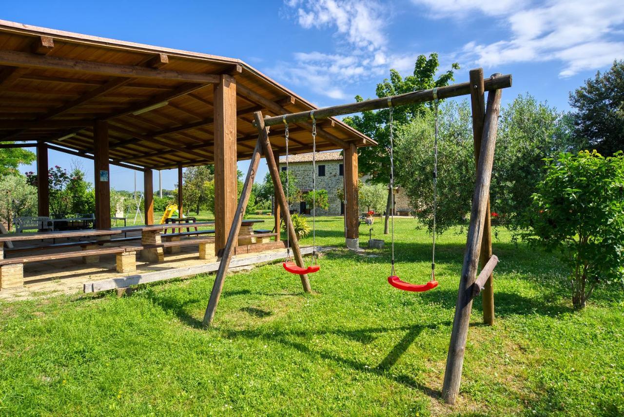 Agriturismo Le Terre del Casale Asís Exterior foto