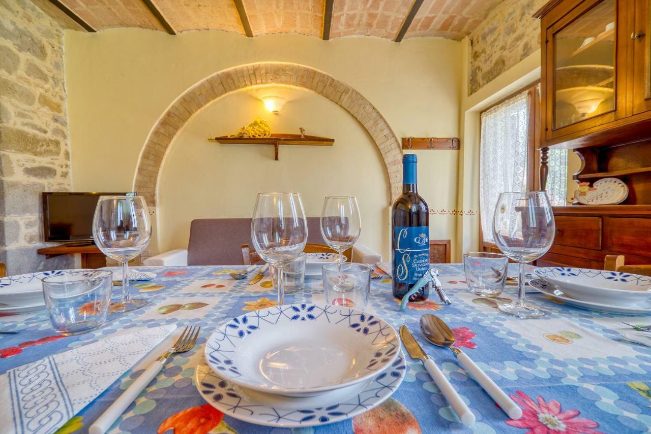 Agriturismo Le Terre del Casale Asís Exterior foto